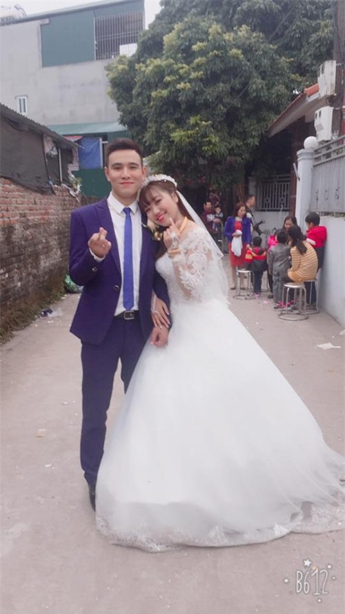 Cặp đôi quyết định lấy nhau sau 3 tháng quen rồi về yêu tiếp gây sốt cộng đồng mạng - Ảnh 1.