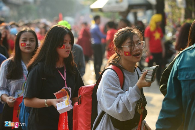 Tuyen thu U23 tuoi tan tren le dai hinh anh 11