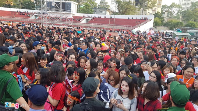 Tuyen thu U23 tuoi tan tren le dai hinh anh 14