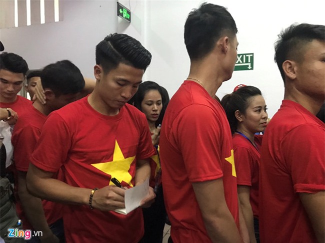 Tuyen thu U23 tuoi tan tren le dai hinh anh 5