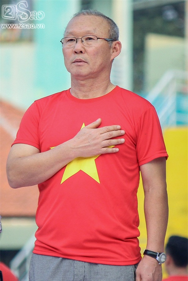 SIÊU ĐÁNG YÊU: Công Phượng bóc mẽ Duy Pinky đi giao lưu vẫn mang theo son môi-13