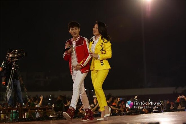 my tam vui ve ben u23 viet nam tai svd thong nhat, bat ngo duoc hong duy tang son - 1
