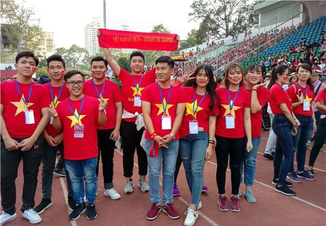 Những bóng hồng 'bùng cháy' cùng cầu thủ U23 Việt Nam - ảnh 5
