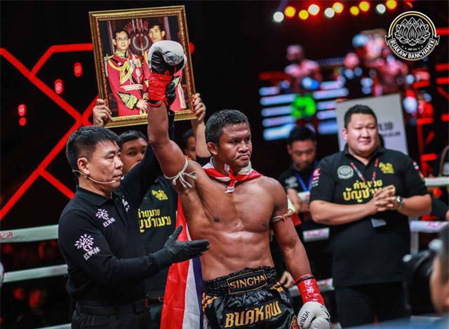 Ở tuổi 35, Buakaw vẫn rất sung sức