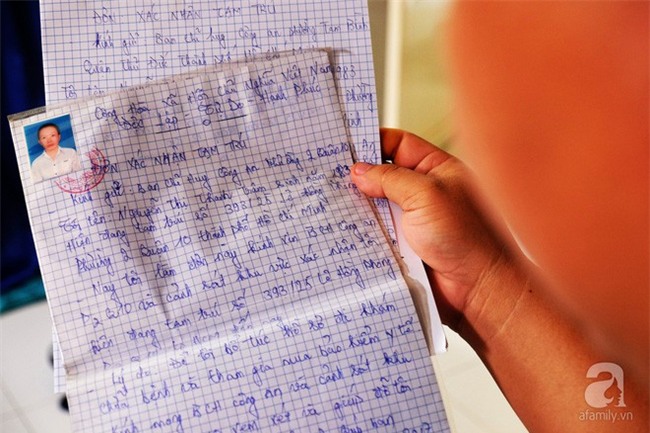 Vì tình yêu, người đàn ông tự tay chăm sóc vợ hờ mang bệnh hiểm nghèo chảy máu vùng kín, thương con vợ như con mình - Ảnh 11.