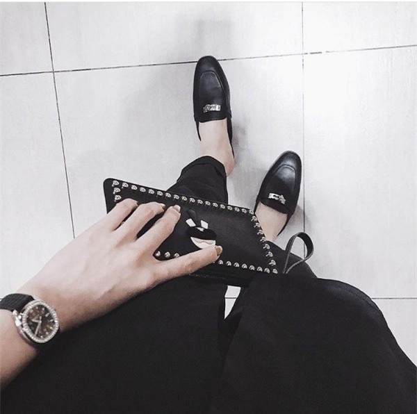 Càng gần cuối năm, sao Việt càng tích cực tậu đồ hiệu chóng mặt - Ảnh 3.