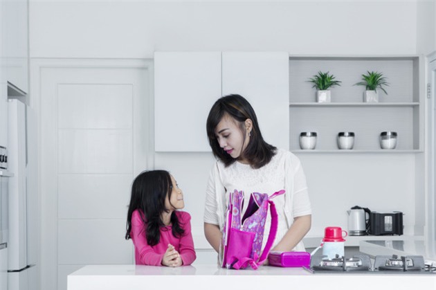 con khong con ra khoi nha muon gio neu cha me lam theo nhung cach nay hinh anh 1