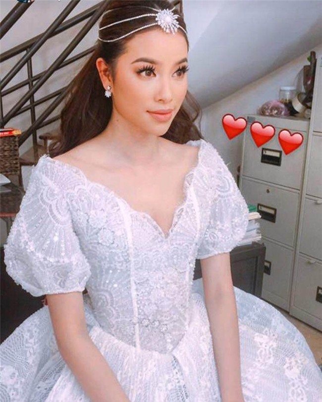 pham huong dien vay phat sang, lam cong chua xinh dep cua hoa hau h' hen nie - 8