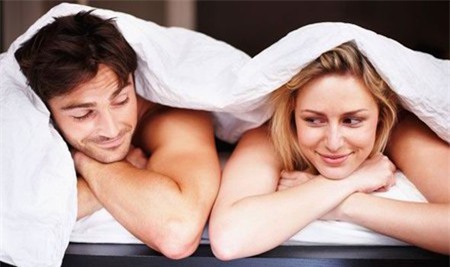 Ngày Tết sẽ đầm ấm hơn nếu bạn làm “chuyện ấy” - Ảnh 3.