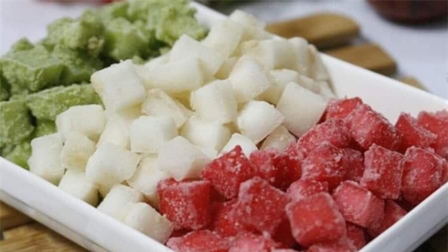 Đặt mua mứt dừa non nhìn ngon như ảnh tạp chí, bà bầu nhận về vụn dừa tẩm đường ướt nhẹp - Ảnh 2.