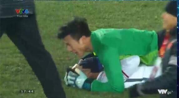 Đức Chinh bật mí: Tôi thích nằm trên nên làm chú rể, còn Tiến Dũng làm cô dâu cơ-1