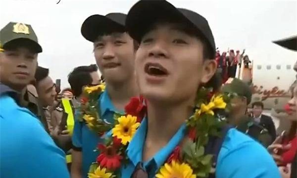 Top 10 cầu thủ Việt sở hữu lượng follow khủng trên Facebook, vượt mặt nhiều sao hạng A giải trí-6