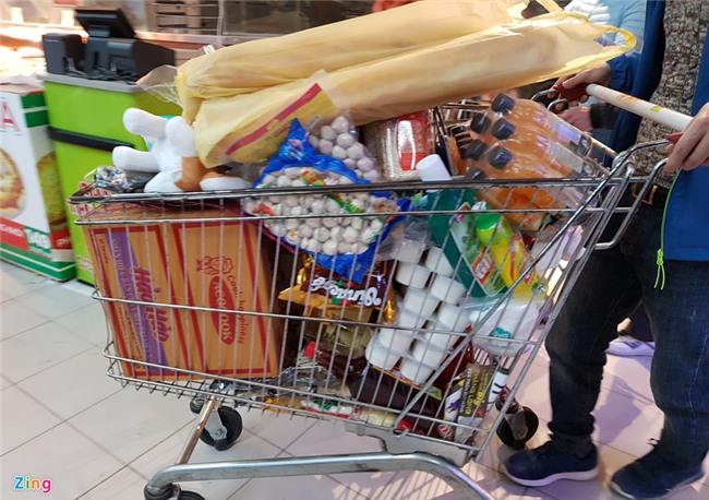 Nguoi Ha Noi tap nap di sam Tet som hinh anh 14