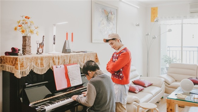 Để có màn kết hợp xúc động, Sơn Tùng và bé Bôm đã có giây phút luyện tập rất đáng yêu-2