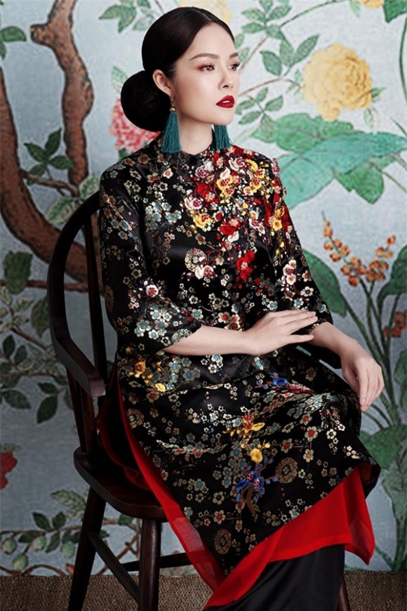 Dương Cẩm Lynh,Dương Cẩm Lynh mặc áo dài,mẹ một con Dương Cẩm Lynh