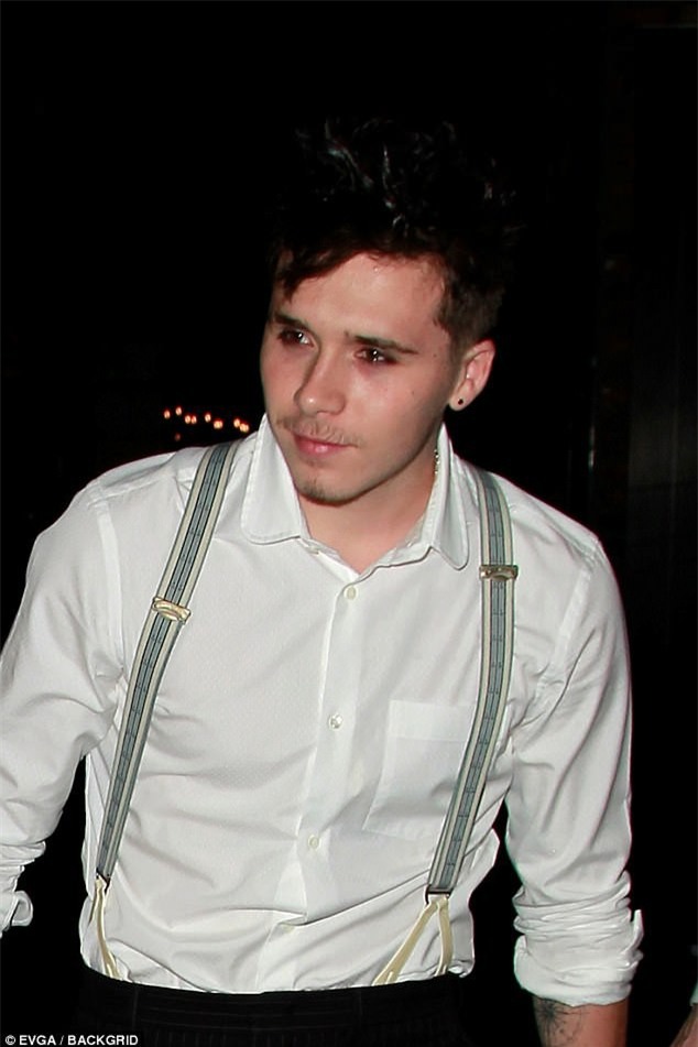 Thật khó tin Brooklyn Beckham chỉ mới 18 tuổi với hình ảnh già chát này! - Ảnh 3.
