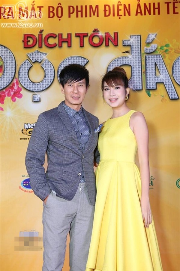 Hoài Linh mặc áo thun mang dép lê lạc lõng giữa sự kiện-12