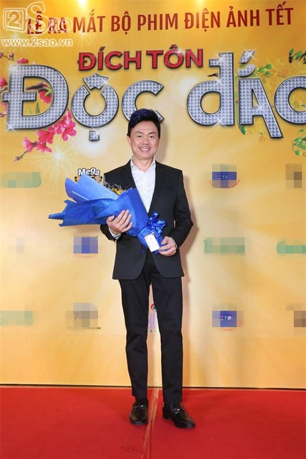 Hoài Linh mặc áo thun mang dép lê lạc lõng giữa sự kiện-8