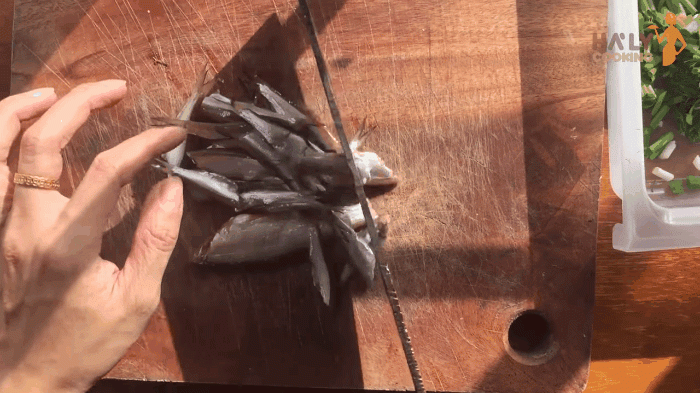 Cách làm chả cá thơm ngon, nóng hổi cho ngày lạnh-2