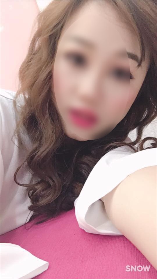 Thông báo tuyển chồng với 11 tiêu chí của cô nàng xinh đẹp gây sốc: Phải có ô tô và nhà riêng, thu nhập 10 con số - Ảnh 8.