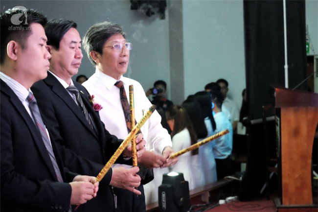 Hiến xác con trai cho y học cha mẹ bị miệng đời vu oan bán con để kiếm tiền - Ảnh 11.