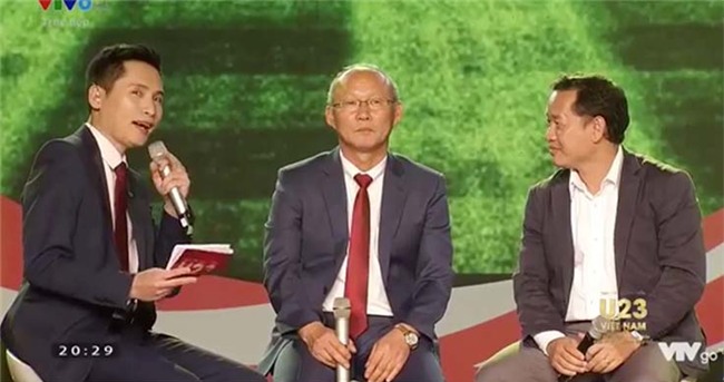 Fan sốt sình sịch vì ảnh thời còn đóng bỉm của đội U23 Việt Nam