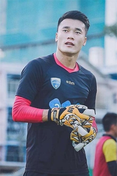 Fan sốt sình sịch vì ảnh thời còn đóng bỉm của đội U23 Việt Nam