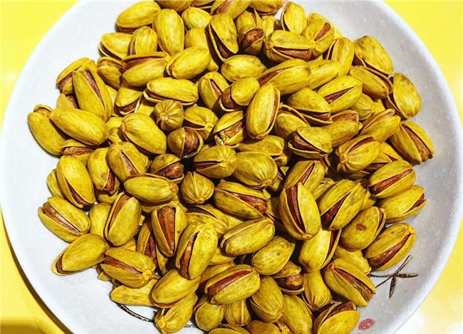 nhụy hoa nghệ tây,hạt dẻ,đồ ăn vặt,đặc sản nhà giàu