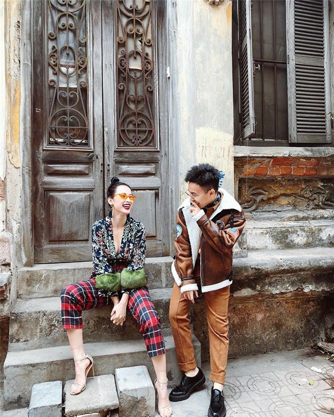 Ngọc Trinh khoe street style kín đáo đánh bại Angela Phương Trinh diện váy mỏng tang-3