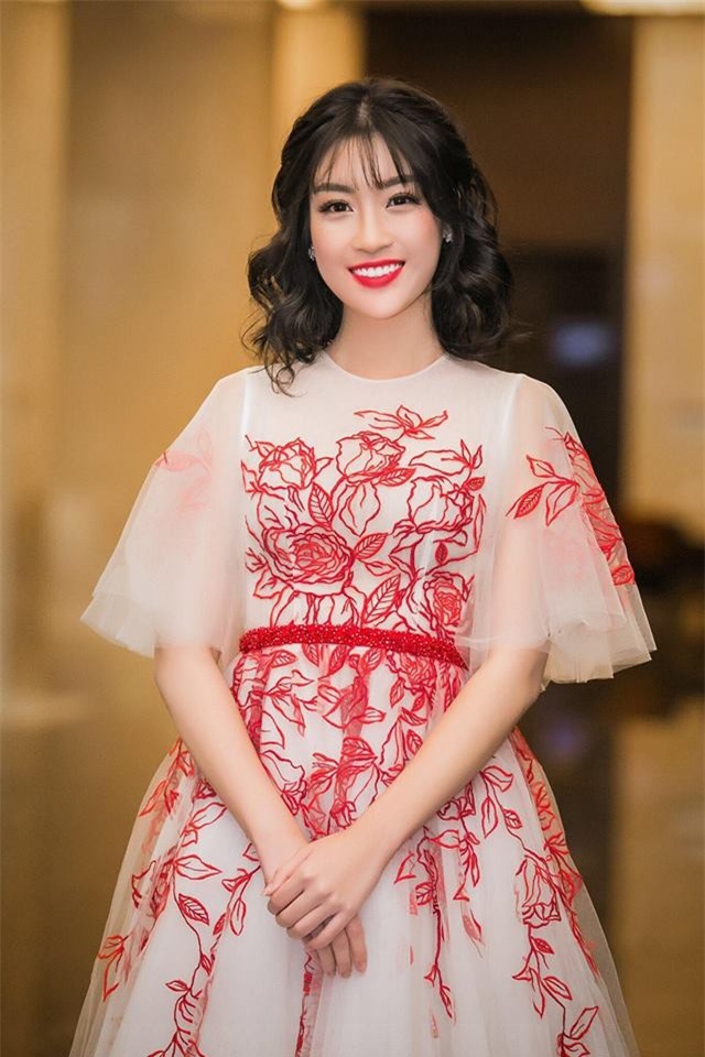 Các sao Việt đang thay đổi kiểu tóc để đón Tết rồi đấy, còn bạn thì sao? - Ảnh 8.