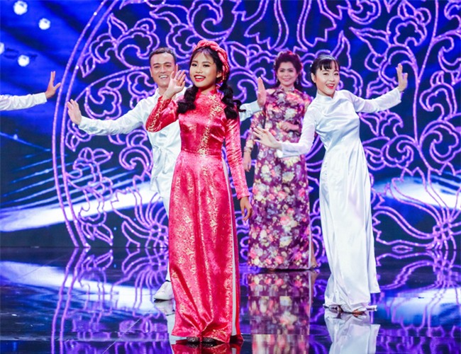 Phương Mỹ Chi diện váy áo điệu đà, khoe vũ đạo điêu luyện trên sân khấu - Ảnh 6.