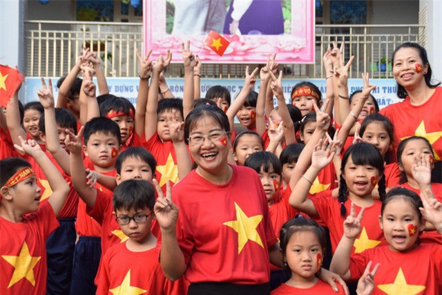 Thầy - trò là mối quan hệ tình cảm ý nghĩa lớn đối với cuộc đời mỗi người (ảnh minh họa)