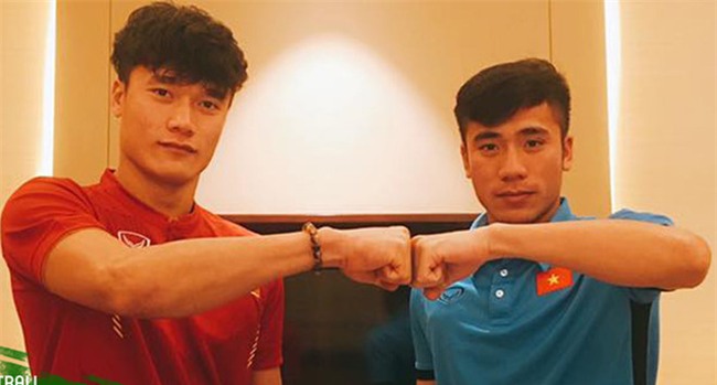 Thủ môn Bùi Tiến Dũng: Anh em con yêu bố mẹ nhiều lắm-1