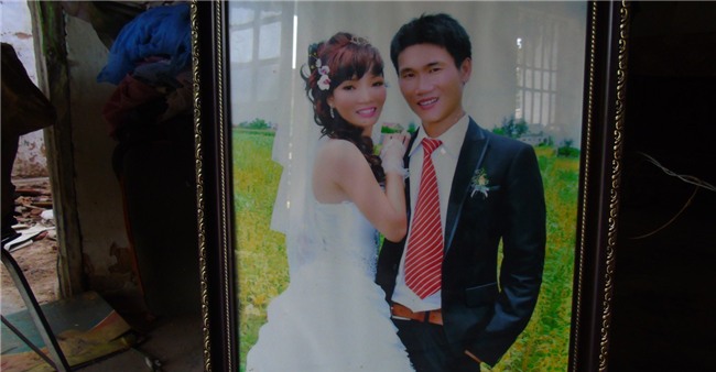 Tang thương ngày cận Tết và nỗi đau của người vợ có chồng bỏ mạng nơi xứ người - Ảnh 2.