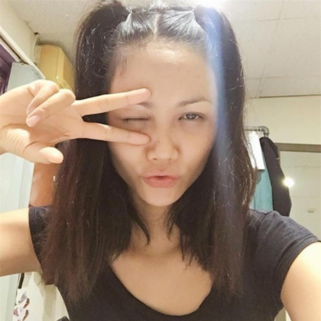 my nhan viet khac la voi mat moc khong son phan hinh anh 2