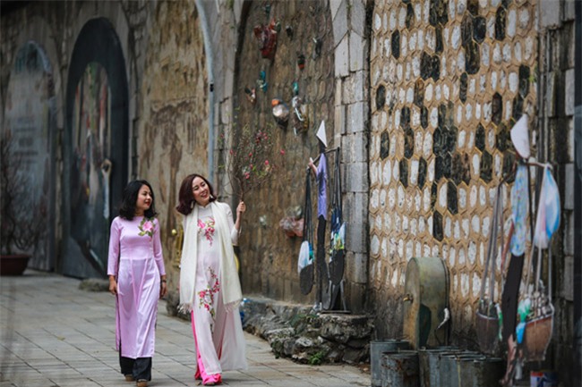 chang can di dau xa, giua ha noi cung co dia chi song ao tuyet dep dip tet nay hinh anh 6