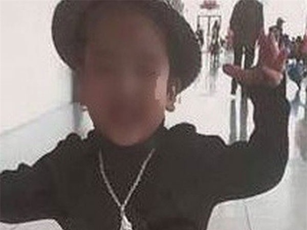 Tìm thấy thi thể bé trai 5 tuổi cầm theo điện thoại iPhone 7 đi lạc khỏi nhà