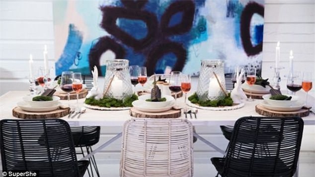 Nếu chị em muốn đi du lịch mà không có đàn ông, hãy đến hòn đảo xinh đẹp cấm tiệt đấng mày râu này - Ảnh 2.