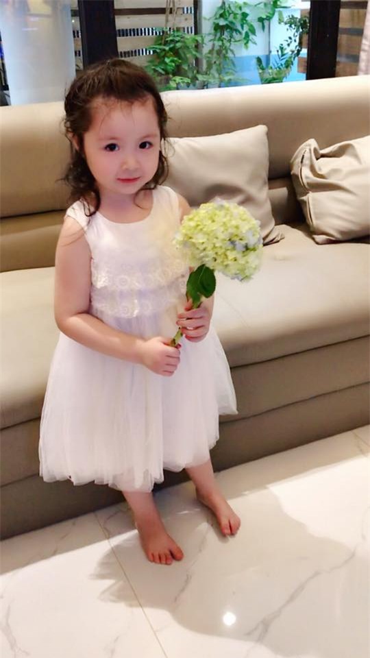 Cadie Mộc Trà, con gái Elly Trần, Elly Trần