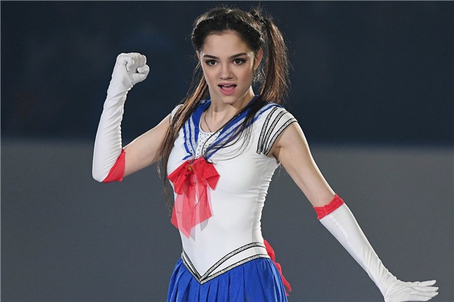 Bông hồng Nga Medvedeva nghe nhạc của EXO trước khi phá kỷ lục ở Olympic - Ảnh 5.