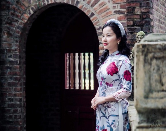 Á hậu huyền my,mẹ á hậu huyền my,mẹ huyền my diện áo dài