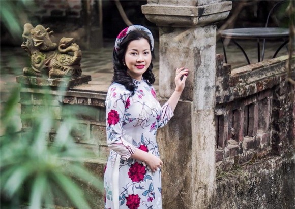 Á hậu huyền my,mẹ á hậu huyền my,mẹ huyền my diện áo dài