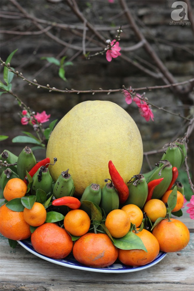 Cách chọn trái cây và bày mâm ngũ quả đẹp mang may mắn cả năm - Ảnh 1.