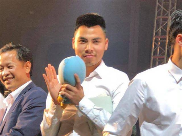 Fan nữ nhắn hỏi 