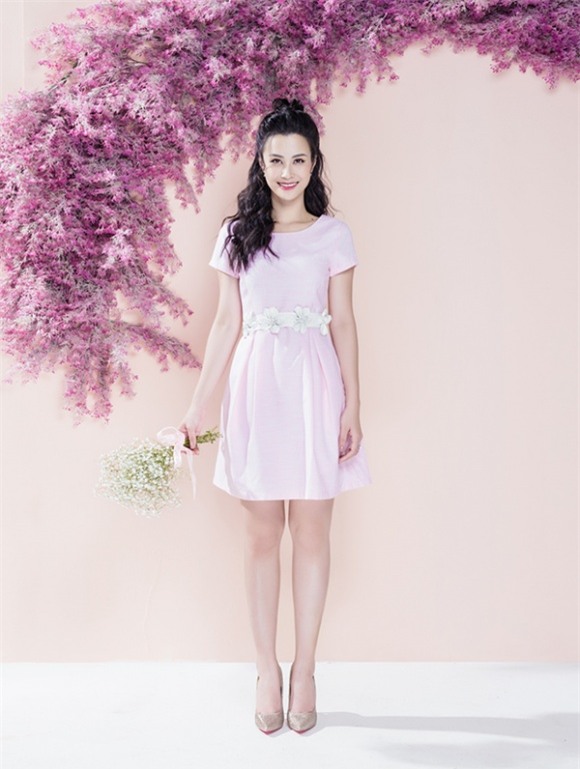 ca sĩ Đông Nhi,Ông Cao Thắng,showbiz Việt