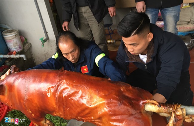 Van Thanh phu cha mo lon quay dai ho hang ngay cuoi nam hinh anh 1