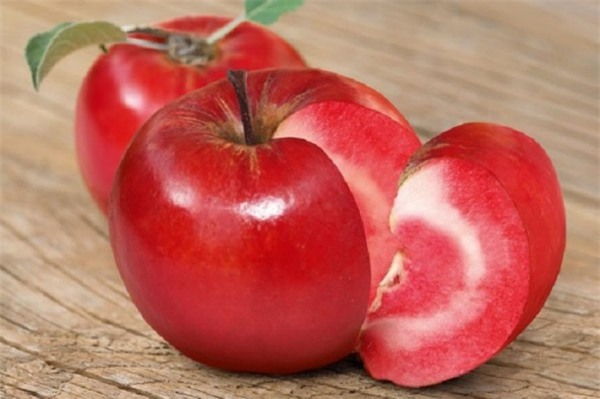hoa quả độc lạ,quả trưng Tết,bưởi đỏ,chuối đỏ