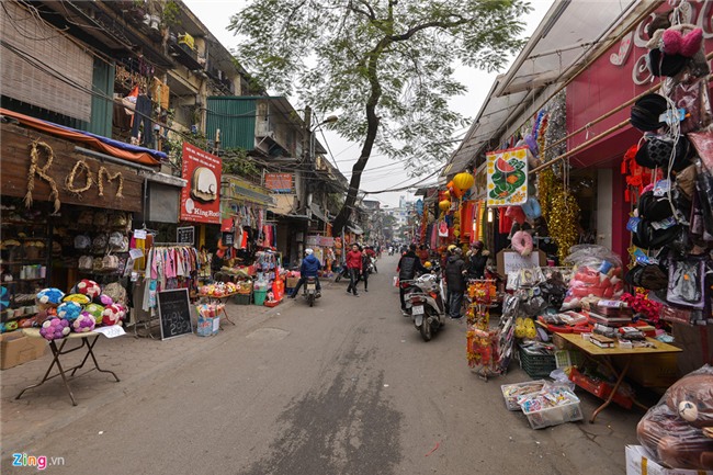 Thị trường quà tặng Valentine lu mờ vì không khí Tết