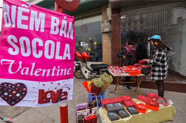 Thị trường quà tặng Valentine lu mờ vì không khí Tết