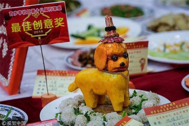 choang vang voi dai tiec tat nien hoanh trang hang ngan mon khong nha nao sanh kip - 5